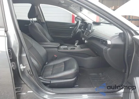 2021 Nissan Altima Sr Fwd z USA, uszkodzony, nr VIN 1N4BL4CV9MN417923